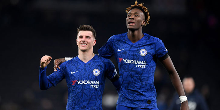 Chelsea midfielder Mason Mount